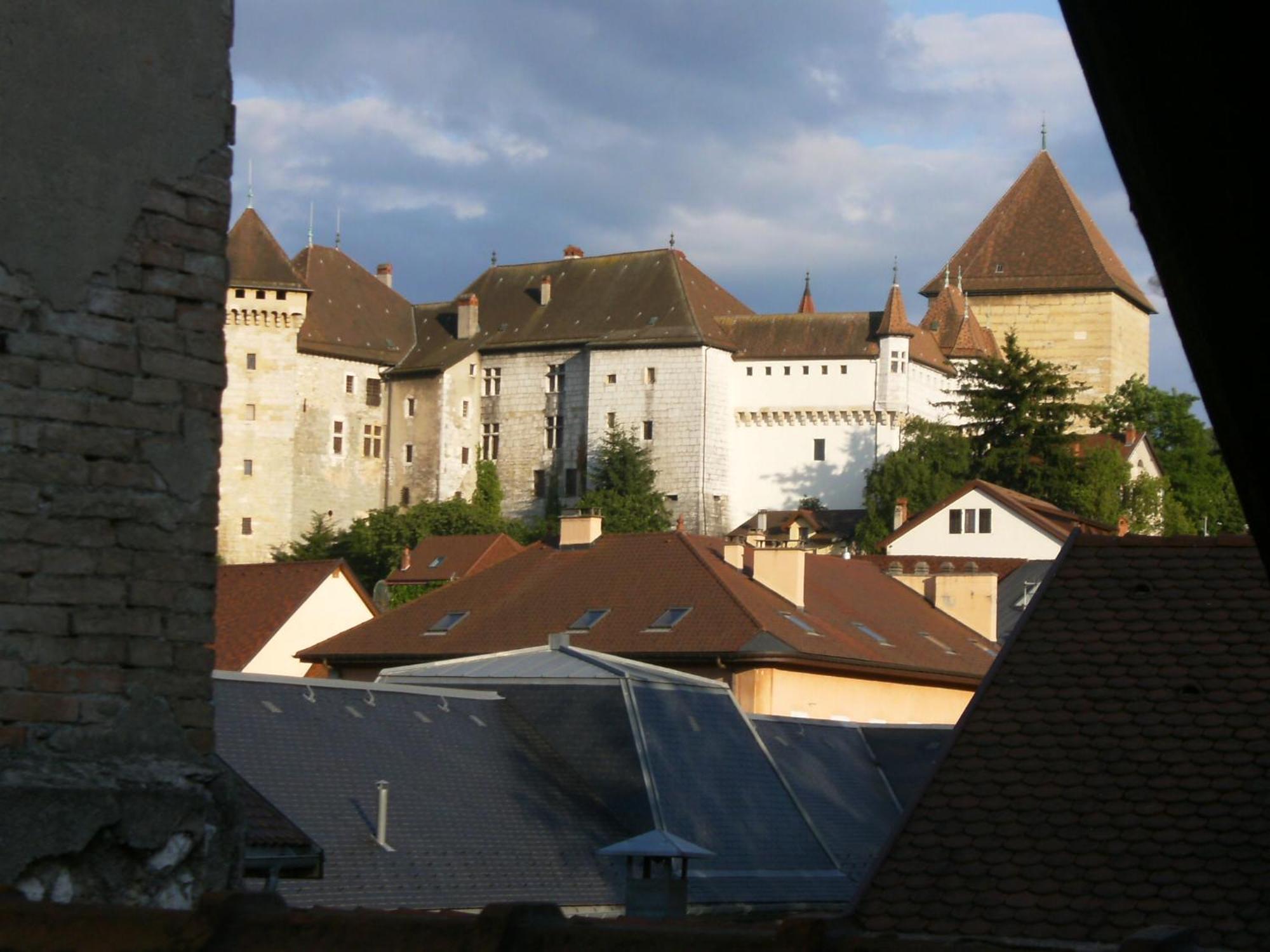 Au Calme En Vieille Ville - Proche Lac - Ambiance Esprit Brocante Annecy Eksteriør billede